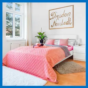 Apartment Bis 6 Personen - Helle, Ruhige Whg, 2 Baeder, Dd Neustadt, Lage, Dresden